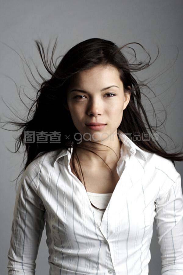 午夜低语 166网主播